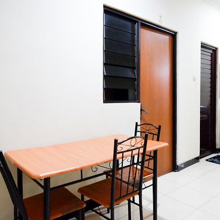 KoolKost near Kawasan Simpang Lima Semarang Hotel Bagian luar foto
