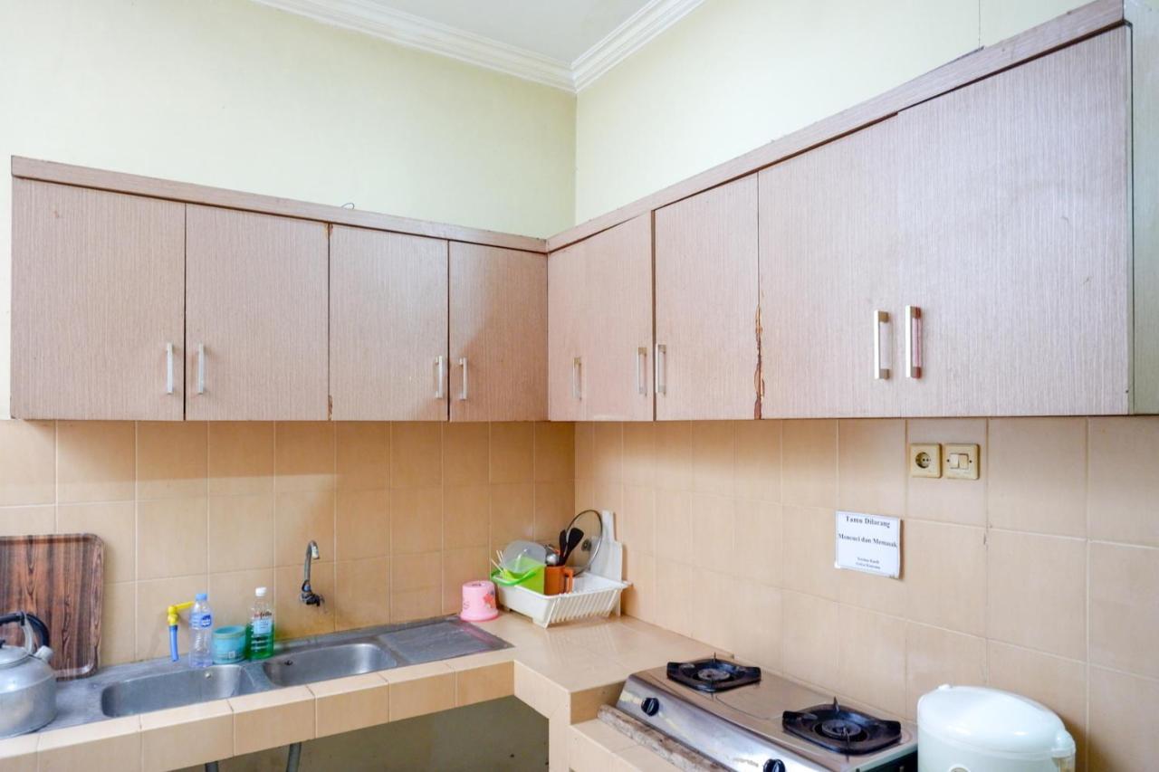 KoolKost near Kawasan Simpang Lima Semarang Hotel Bagian luar foto