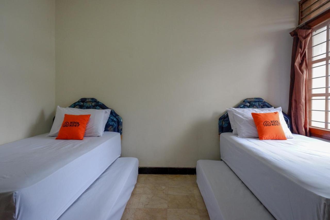KoolKost near Kawasan Simpang Lima Semarang Hotel Bagian luar foto